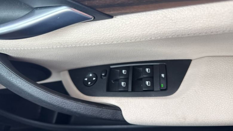 BMW X1 sDrive 18d xLine 5dr Step Auto Diesel Estate